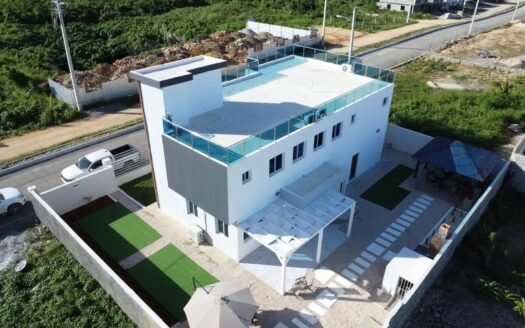 Solar residencial en Santo Domingo esté
